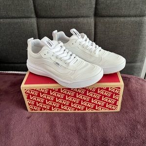 Vans Range EXP